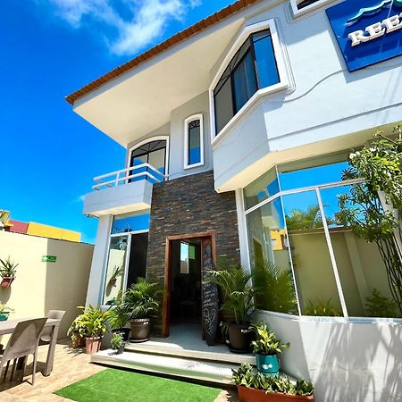 Reef Hostel Манта Екстериор снимка