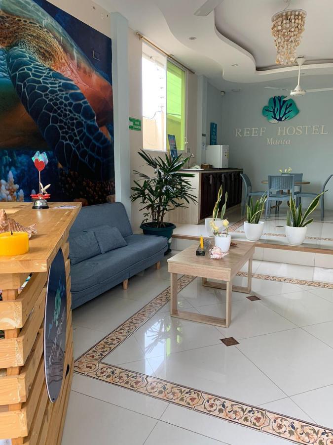 Reef Hostel Манта Екстериор снимка