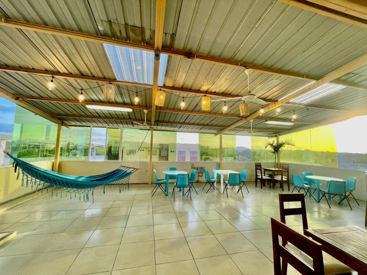 Reef Hostel Манта Екстериор снимка