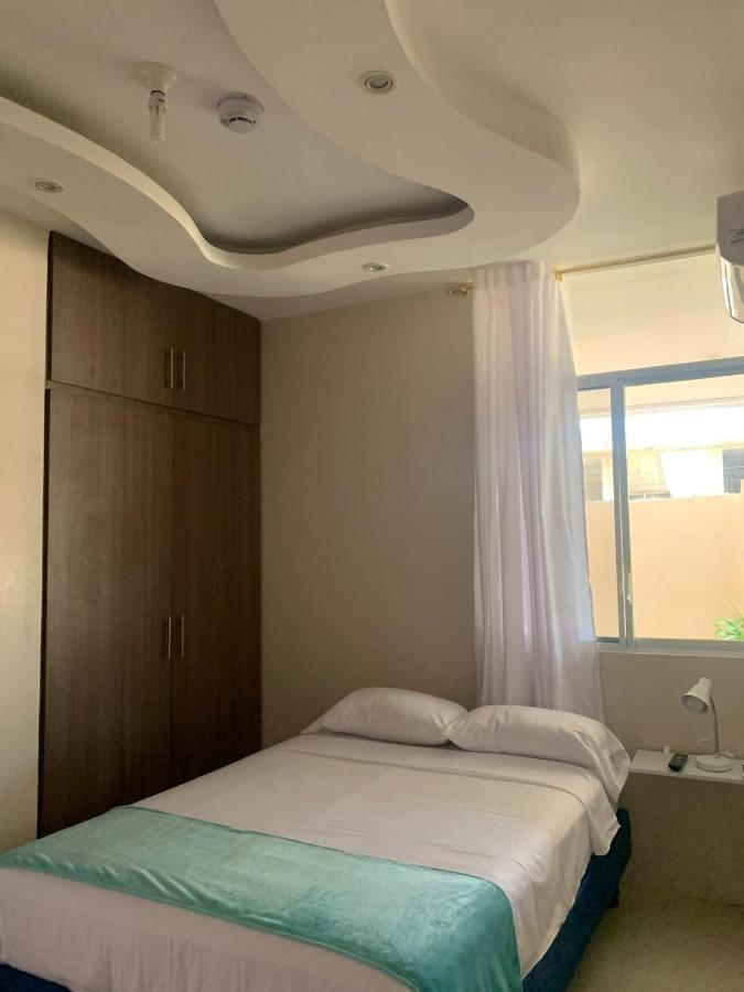 Reef Hostel Манта Екстериор снимка