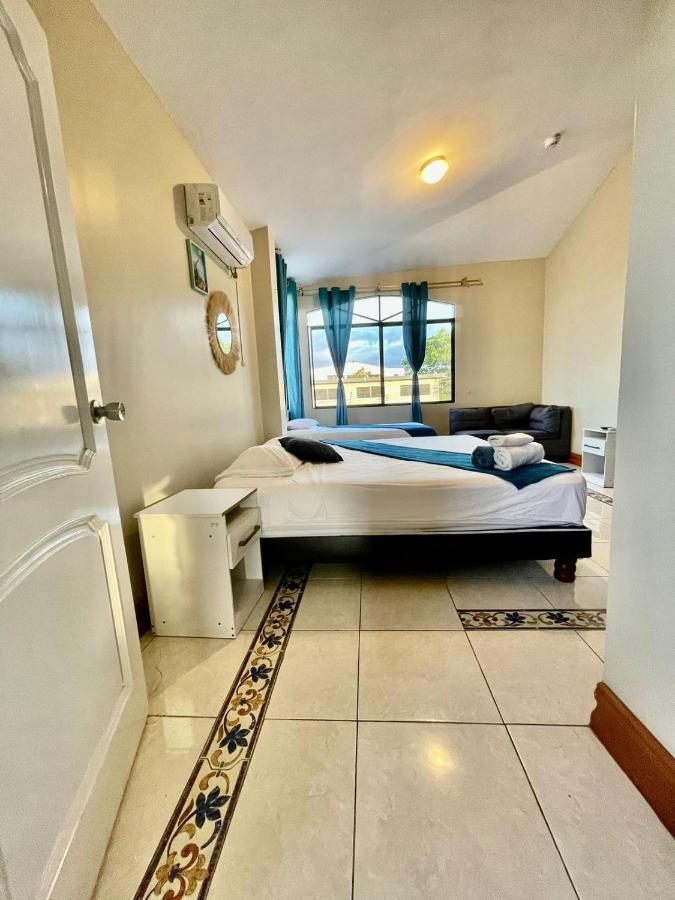 Reef Hostel Манта Екстериор снимка