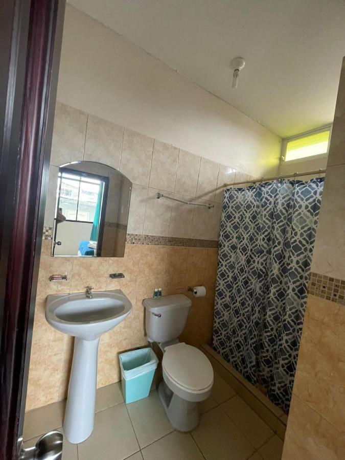 Reef Hostel Манта Екстериор снимка