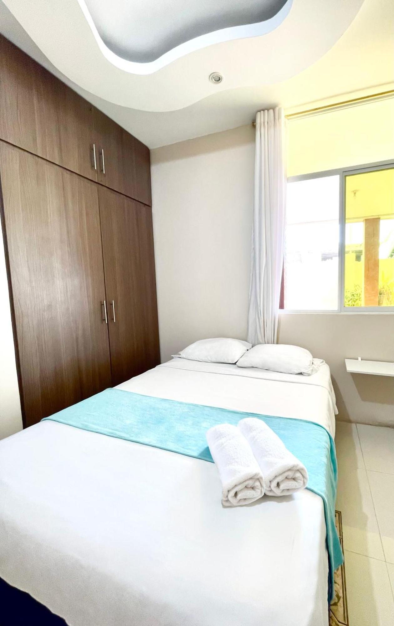 Reef Hostel Манта Екстериор снимка